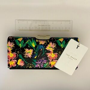 NWT Ted Baker Black Floral WXL-Marjan Full Sized Wallet / Purse $190.